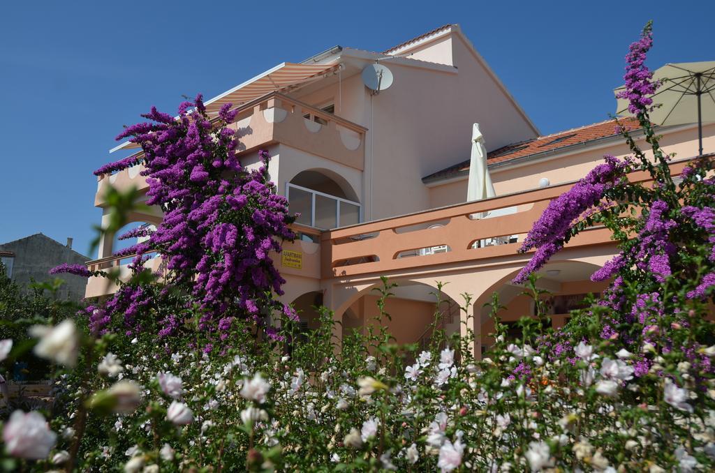 Apartments Jadranka Novalja Exterior foto