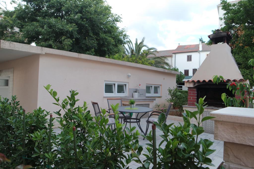 Apartments Jadranka Novalja Exterior foto
